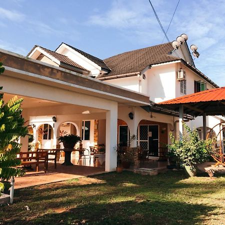 Sura Inn Dungun Ngoại thất bức ảnh